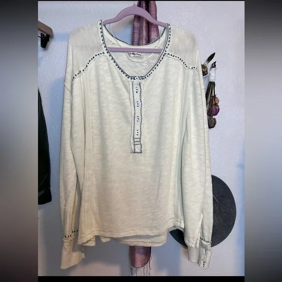 NWOT Free People - We the Free Taylor Henley Small - Picture 2 of 10